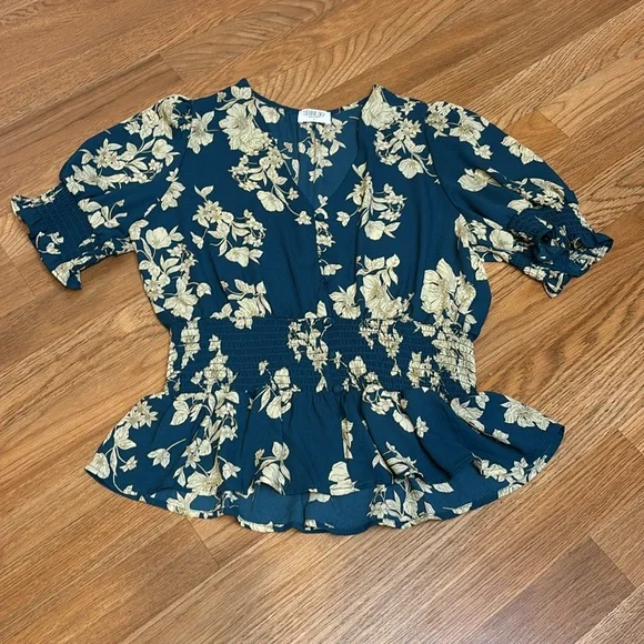Sienna Sky dark and cream floral teal short flutter sleeve peplum blouse. Size L - Picture 6 of 17